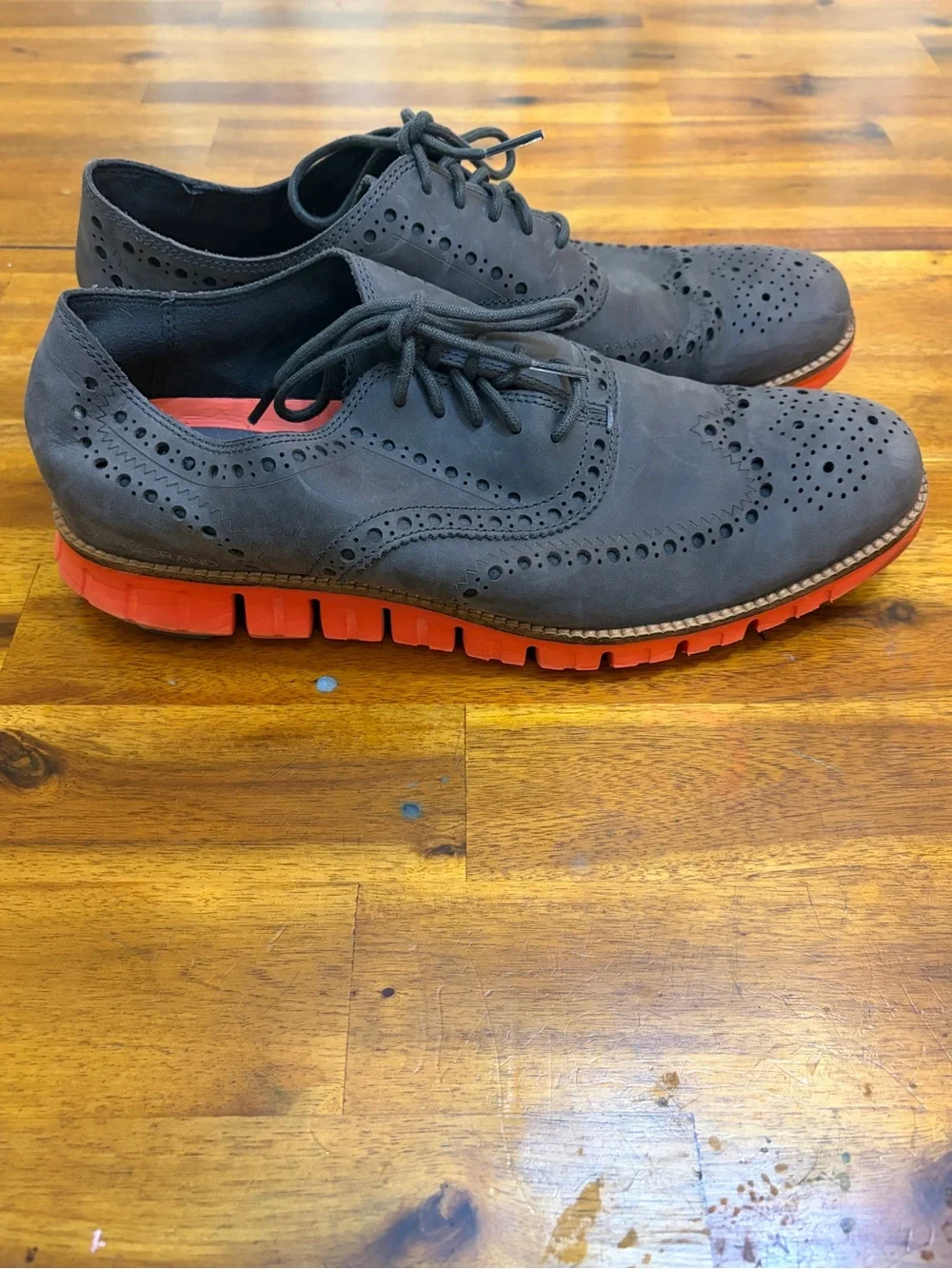Cole Haan Zerogrand Men Wingtip Oxford Grey Suede Orange Sole Sz 9.5 no box